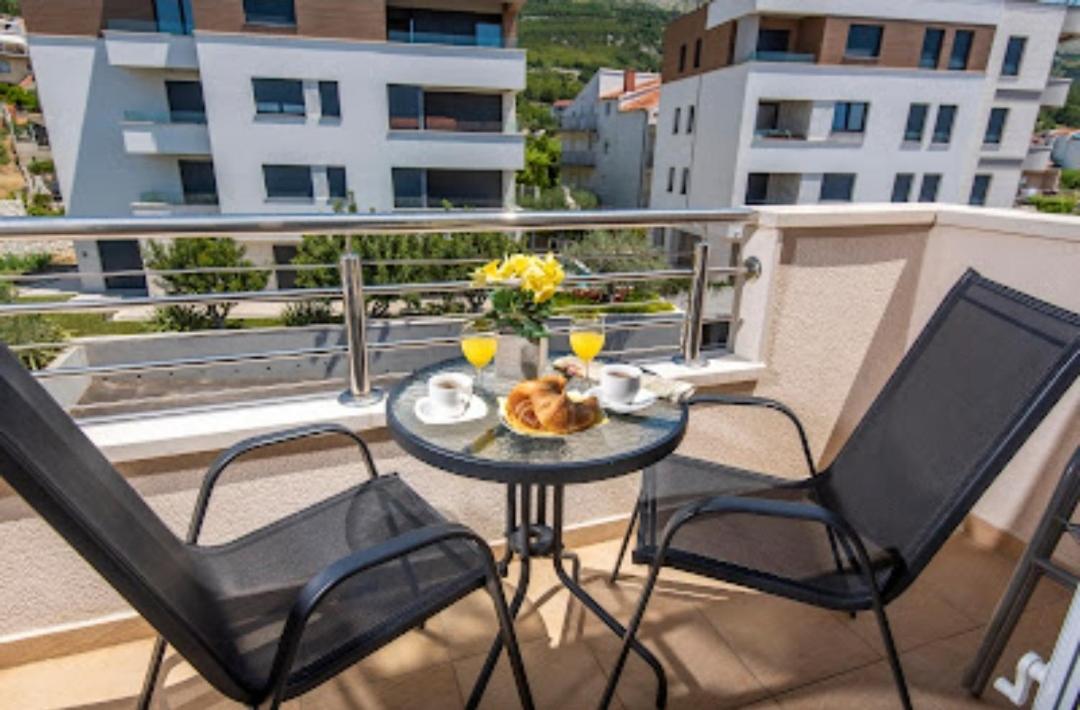 Apartmani Dubrava Podstrana Exterior foto