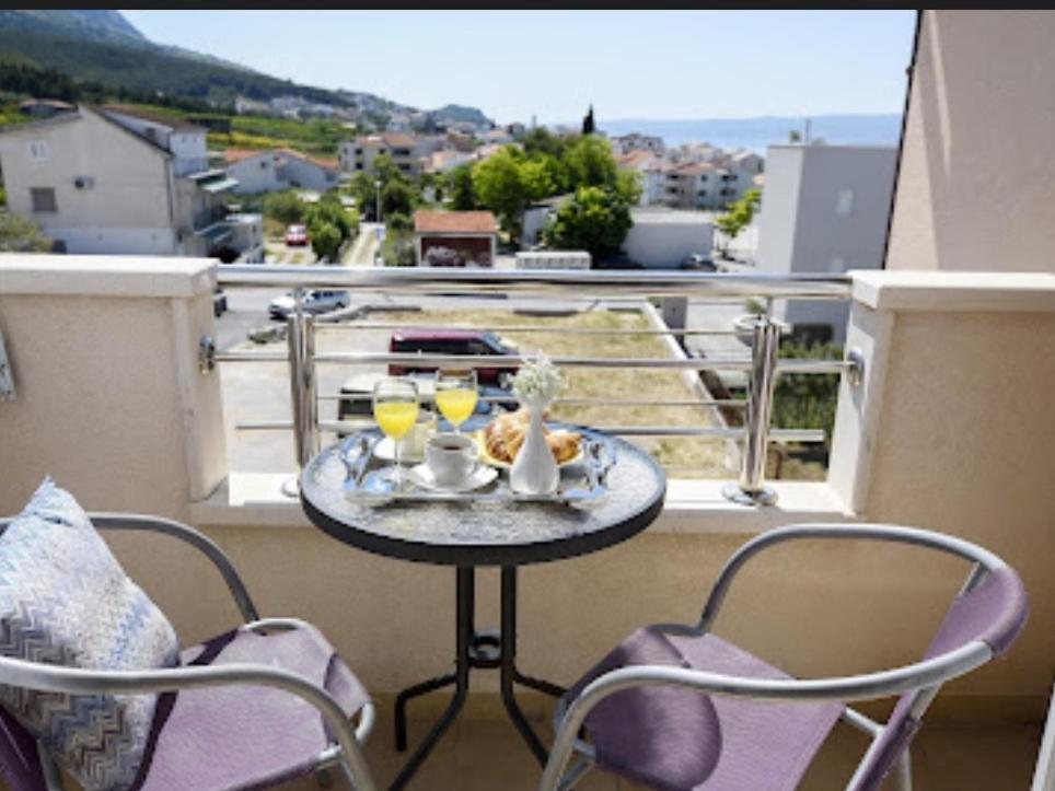 Apartmani Dubrava Podstrana Exterior foto